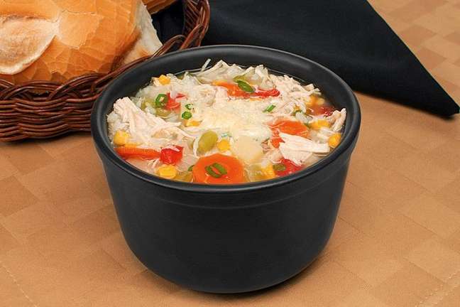 Classic chicken soup to fight the flu and warm up the body