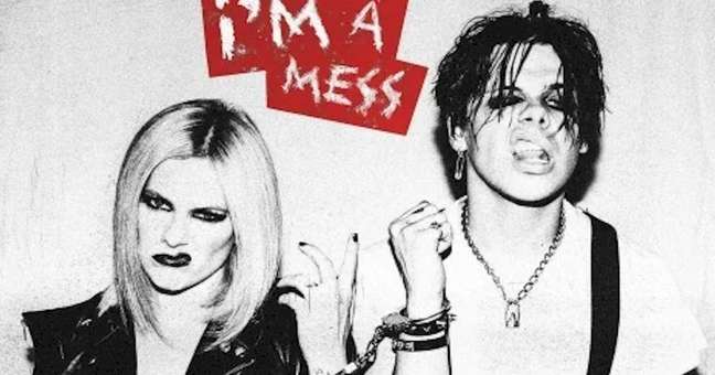 Avril Lavigne announces “I’m a mess” with Yungblud Avril Lavigne announces “I’m a mess” with Yungblud