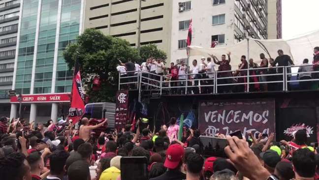 Flamengo acata pedido do TRE e não realizará festa em caso de título da Libertadores