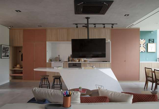 Carpentry: the practical and elegant solution for furnishing
