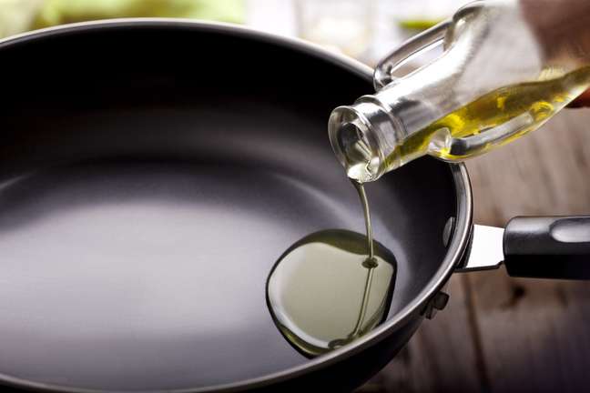 Controversy: Can You Heat Olive Oil?  Answers from the olive oil therapist