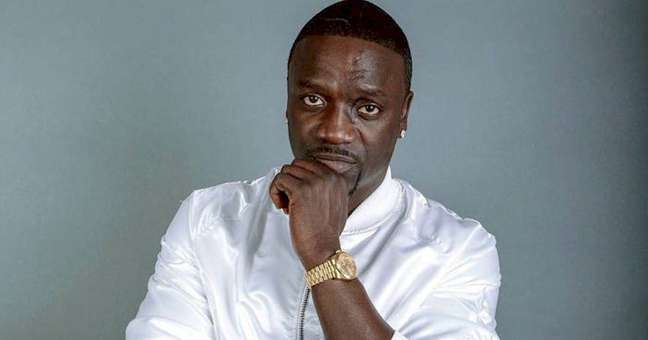 Akon claims he received a billion dollar loan from China and invested in solar energy Akon claims he received a billion dollar loan from China and invested in solar energy