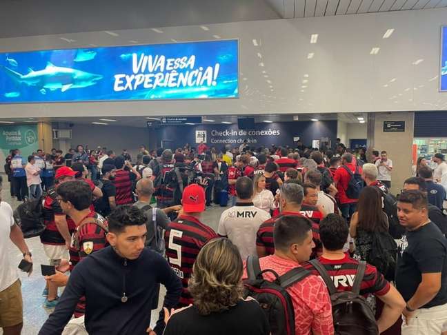 Torcedores do Flamengo enfrentam novos problemas, e grupo não embarca para Guayaquil