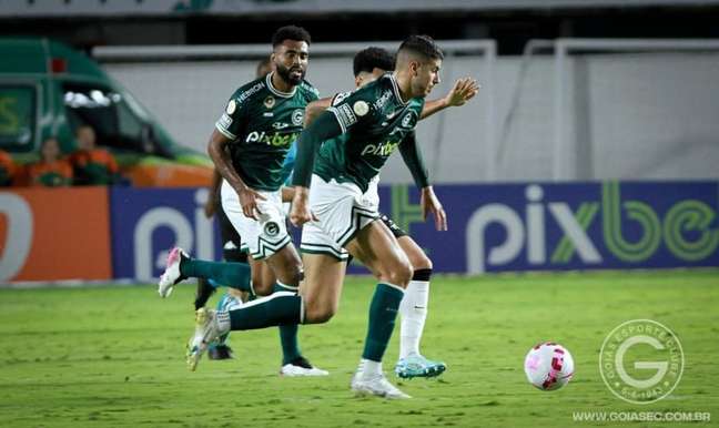 Sonho de consumo do Corinthians, Pedro Raul passa em branco contra o clube