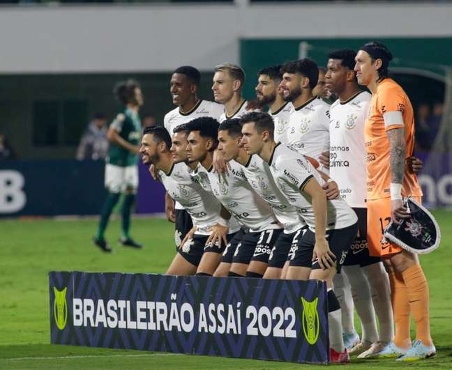 ANÁLISE: Corinthians abusa dos erros técnicos e volta a ser inconstante fora de casa