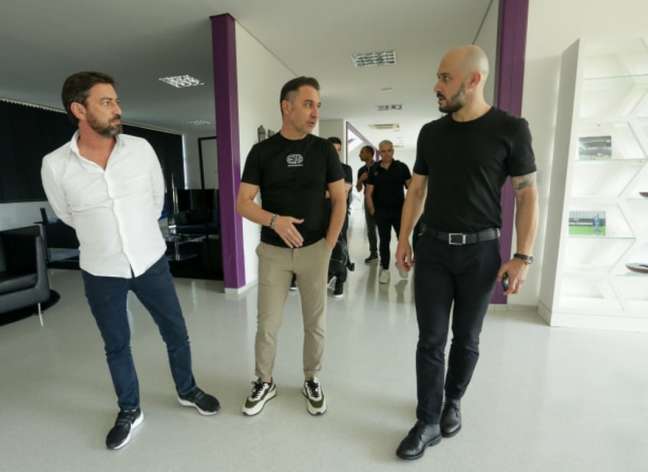 Corinthians recebe legado de Vítor Pereira sobre monitoramento de mercado