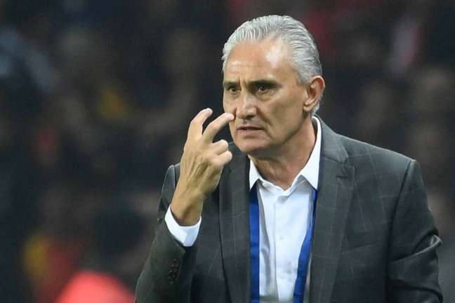 Corinthians busca informações sobre Tite, mas é desanimado