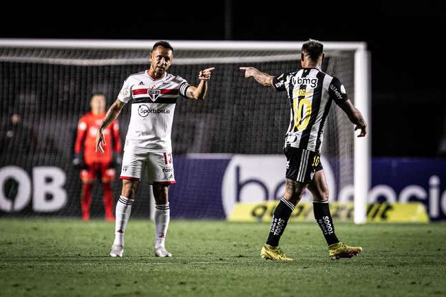 S&Atilde;&pound;o Paulo empata com o Atl&Atilde;&copy;tico-MG e perde chance de entrar no G6