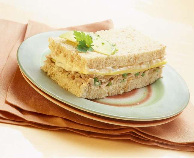 Tuna and Avocado Sandwich - Photo: Disclosure / Foodlook