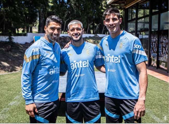 Arrascaeta inicia treinos no Uruguai, e Varela aguarda convocação e pode voltar a atuar pelo Flamengo