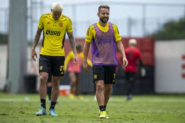 Flamengo finaliza preparação para jogo contra o Avaí; veja provável escalação