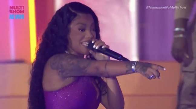 Gabigol is present at the show and Ludmilla sends shade to Tite