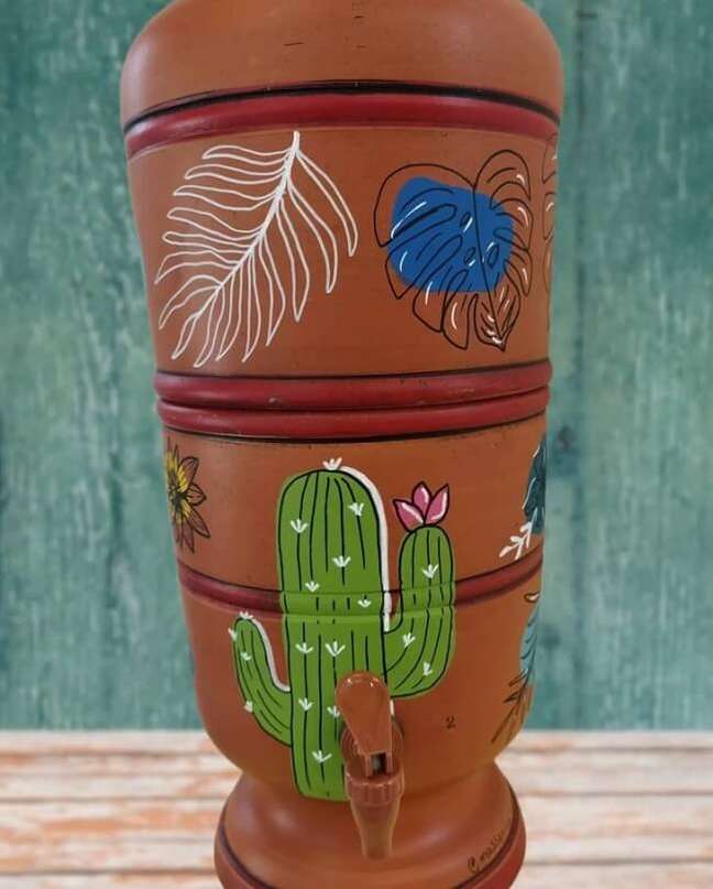 20. Decorated clay colored filter. Source – Massarina Ecoarte 20. Decorated clay colored filter. Source – Massarina Ecoarte