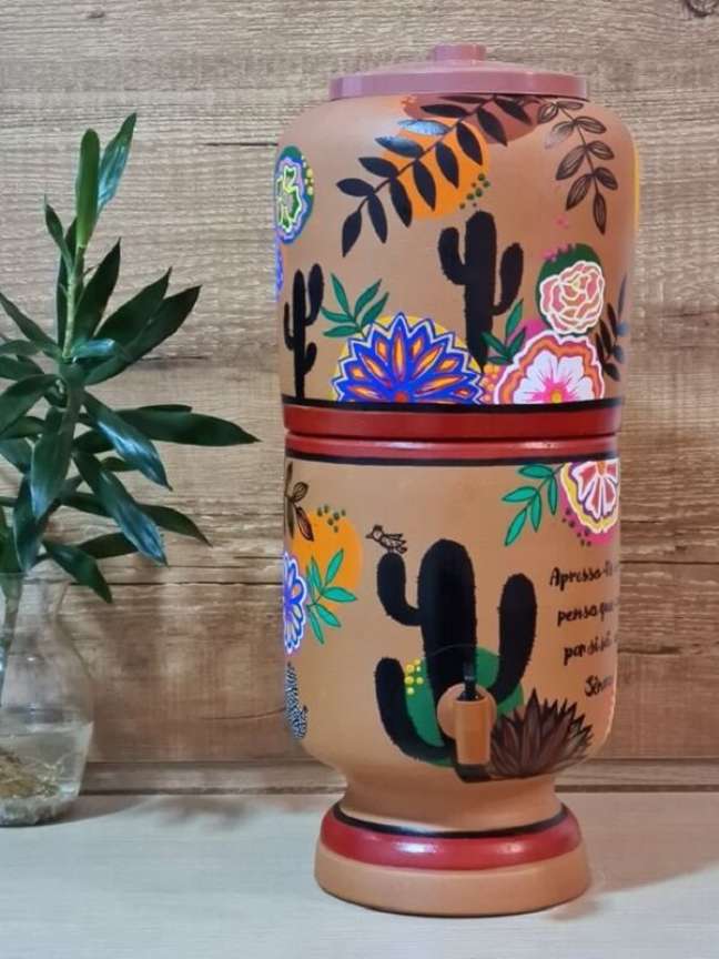 5. Cacti and flowers give color to the decorated clay filter. Source – Talita Rocha 5. Cacti and flowers give color to the decorated clay filter. Source – Talita Rocha