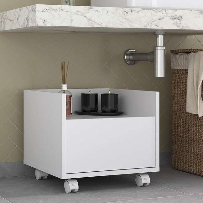 40 cm Bathroom Cabinet with Wheels - Amazon R$134.90. 40 cm Bathroom Cabinet with Wheels - Amazon R$134.90.