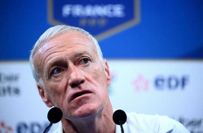 Técnico da França precisa lidar com baixas no elenco (Foto: Franck Fife/AFP)