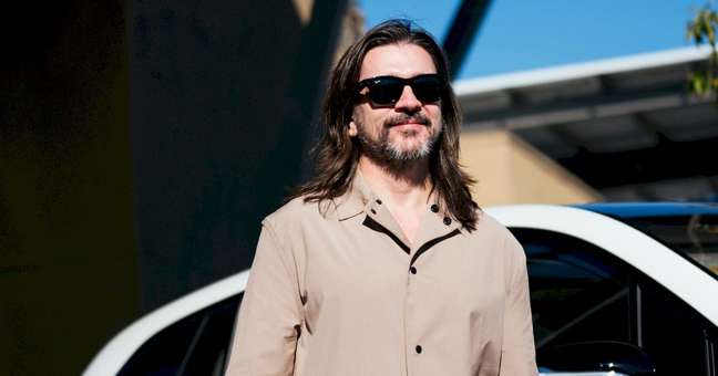 Juanes makes history by sharing a preview of his new album