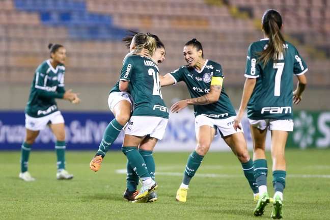 Feminino: com 'lei do ex', Palmeiras vence Ferroviária no Campeonato Paulista