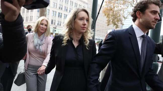 A businesswoman considered the “new Steve Jobs” is sentenced to 11 years in prison