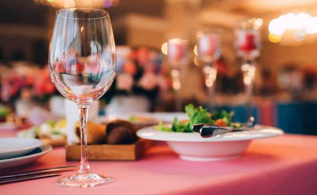 How much does it cost to eat in the most expensive restaurants in the world?