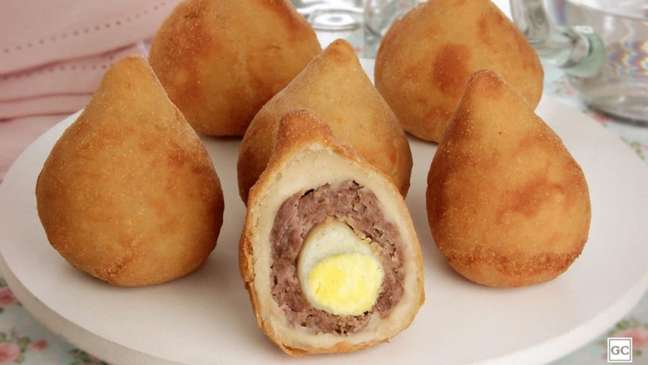 Coxinha bolovo – Photo: Guia da Cozinha