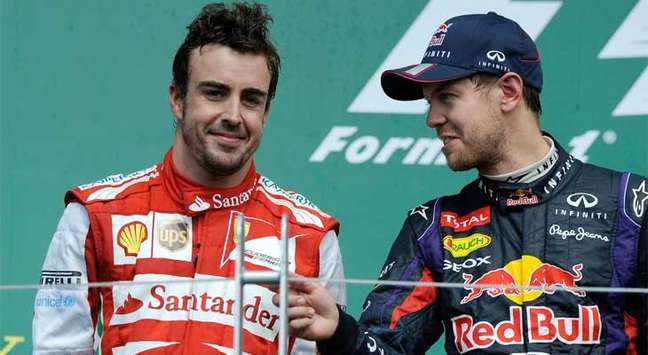 Alonso foi três vezes vice-campeão pela Ferrari e perdeu o título para Vettel na F1 