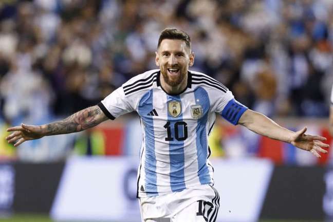 Lionel Messi intenta romper el récord de Gabriel Batistuda con la camiseta de Argentina (Andres Kutaki/AFP)