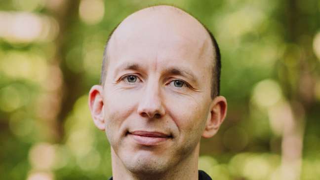 Herman Pontzer, professor of evolutionary anthropology, studies the diet of hunter-gatherer groups Herman Pontzer, professor of evolutionary anthropology, studies the diet of hunter-gatherer groups