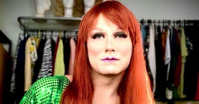 Drag Queen Vera Ronzella pays tribute to Rita Lee
