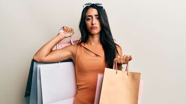 Compulsive drinking can cause financial and emotional damage - Compulsive drinking can cause financial and emotional damage -