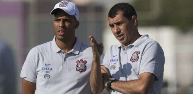 Torcida aprova contratação de Fernando Lázaro para novo técnico do Corinthians