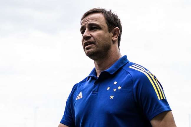 The former Cruzeiro coach compares his work to that of Paulo Pezzolano: ‘Similar’