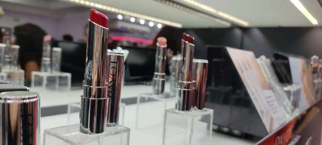 All products in the line contain retinol All products in the line contain retinol