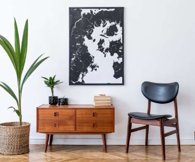 Pictures and decorative objects on the walls make everything more beautiful in an affordable way –