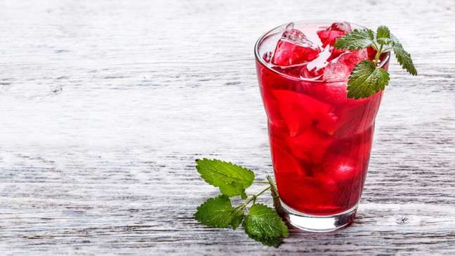 Ch&aacute; desintoxicante p&oacute;s-bebidas alco&oacute;licas &ndash; Foto: Shutterstock
