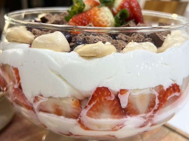 Delight your guests with this delicious and beautiful dessert!