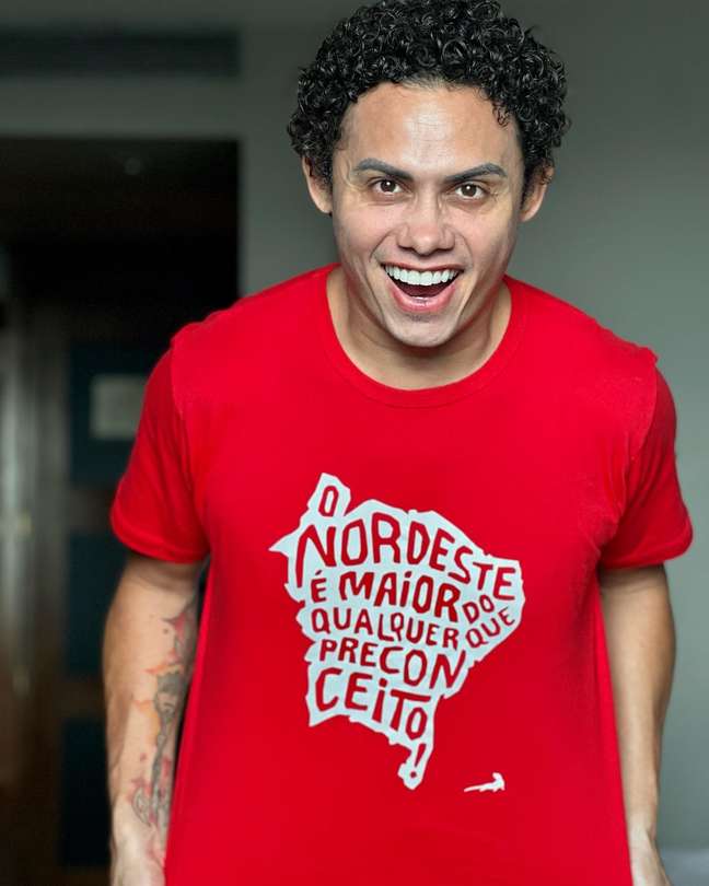 Silvero Pereira sues the trustee who threatened him for celebrating Lula’s victory