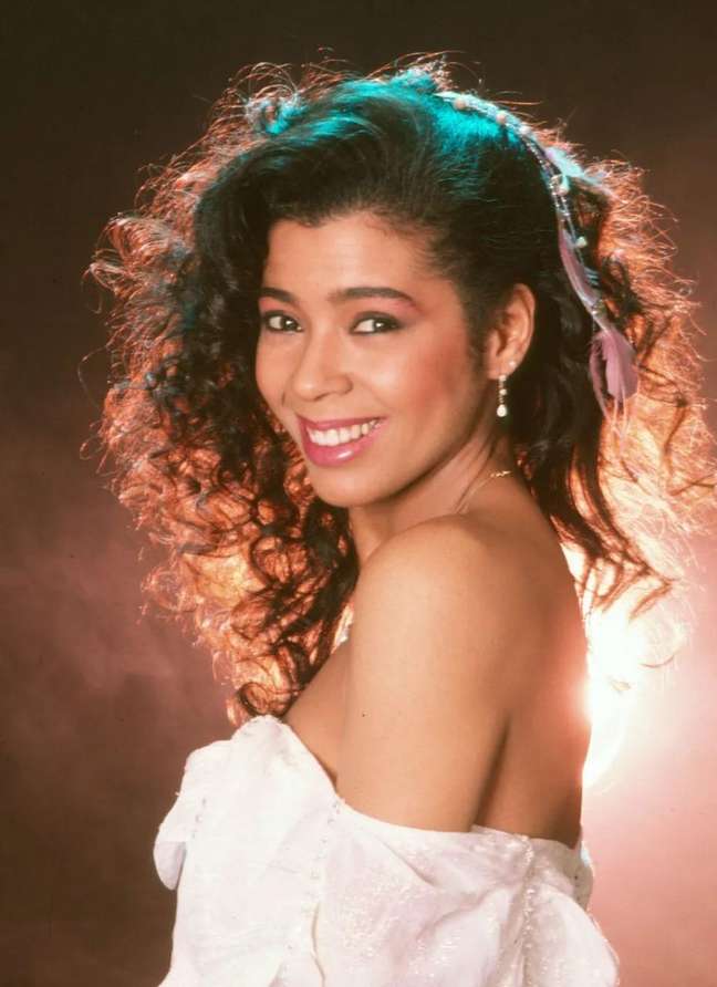 ‘Fame’ star and ‘Flashdance’ singer Irene Cara dies at age 63