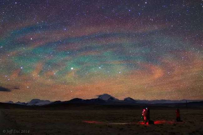 Airglow photographed in Tibet (Image: Playback/Jeff Dai) Airglow photographed in Tibet (Image: Playback/Jeff Dai)