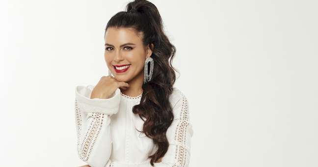 Nanda Garcia Releases New Album ‘Volte Meu Amor’