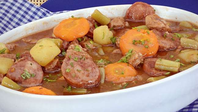 Minced meat with pork β Photo: Guia da Cozinha Minced meat with pork β Photo: Guia da Cozinha