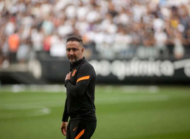 Ídolo do Corinthians dá conselho a Vítor Pereira: Não voltaria à Neo Química Arena