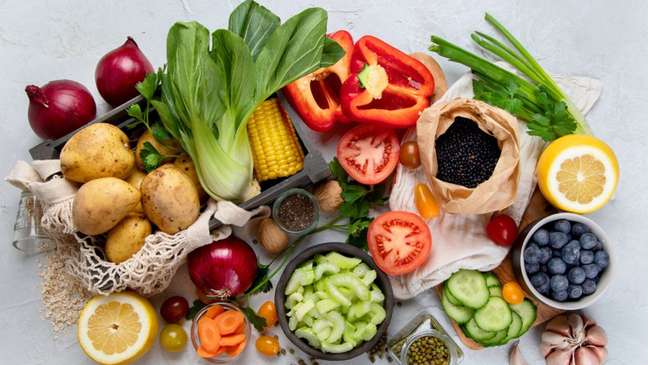 Eat easy and balanced: Check out 5 tips to improve your health