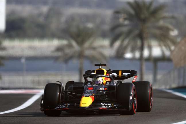 Max Verstappen disse que a F1 2022 foi, obviamente, mais tranquila que 2021 