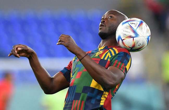 Portuguese Danilo Pereira fractures his ribs in training