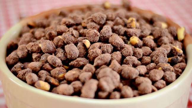 Peanut praline: find out how to prepare this snack to sweeten your day!