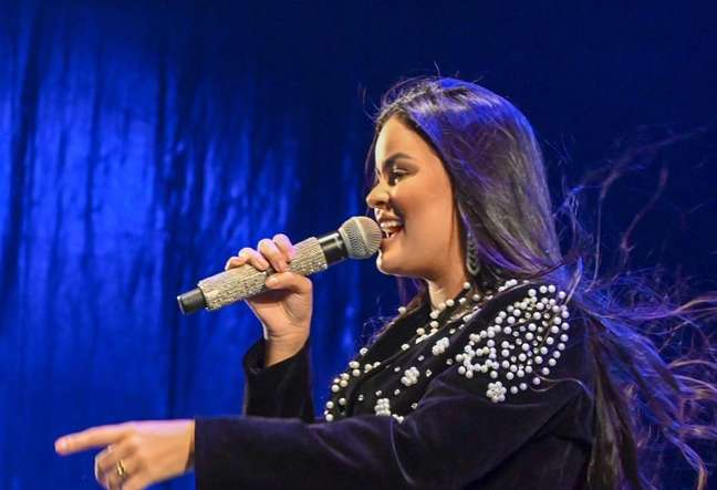 Danieze Santiago, cantora