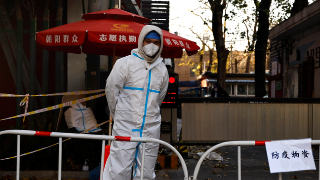How China got “stuck” in its “covid zero” policy.