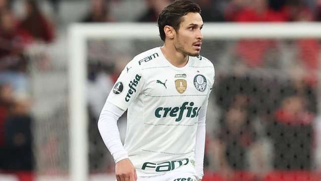 Palmeiras oficializa, e renovação de Raphael Veiga aparece no BID