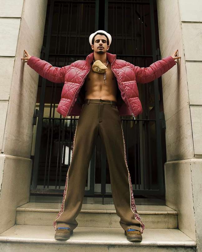 Enzo Cellulari, model 